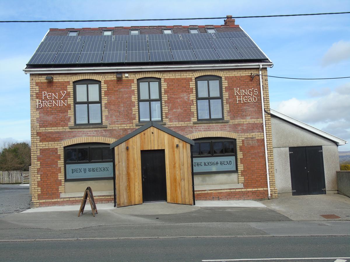 Kings Head Capel Hendre Exterior foto